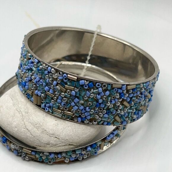Silver Blue Beaded Bangle Set Erica Lyons - Picture 6 of 6